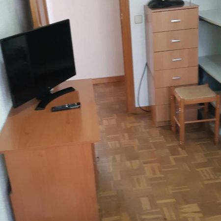 Habitacion Lcv Madrid Luaran gambar