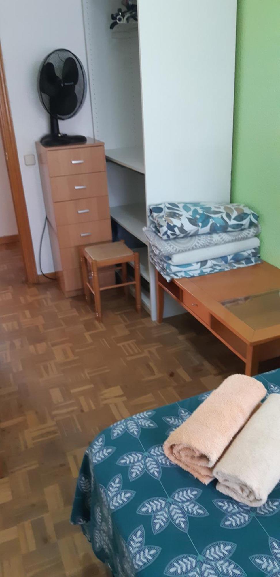 Habitacion Lcv Madrid Luaran gambar